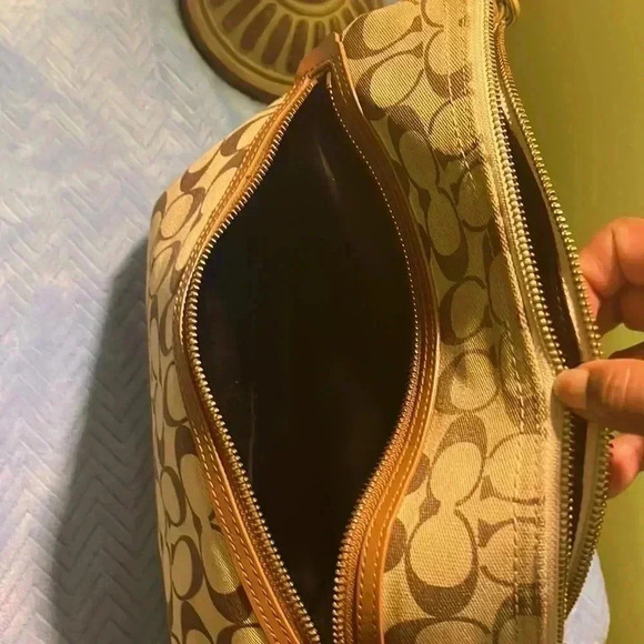 Coach Bag and Wallet Set - Picture 4 of 17